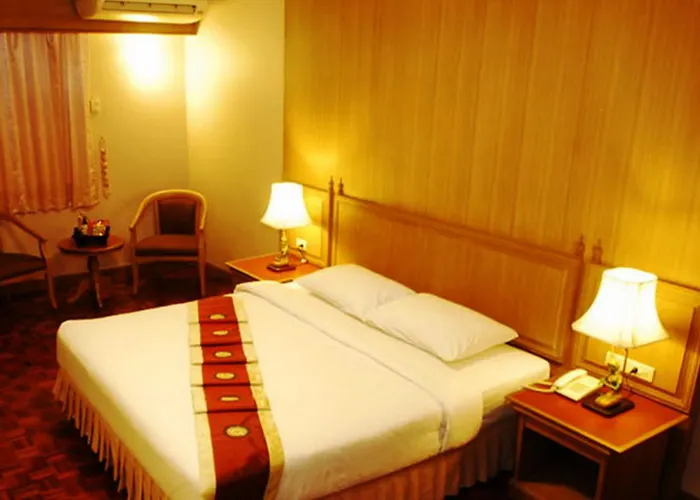 Silom Village Inn